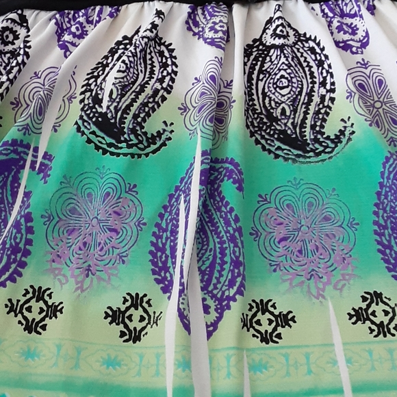 Wrapper Halter Top - Picture 2 of 6